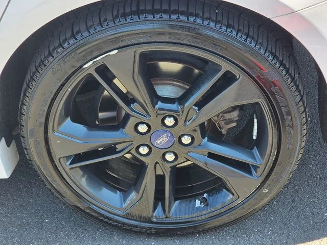 Used 2017 White Ford Sport image 15