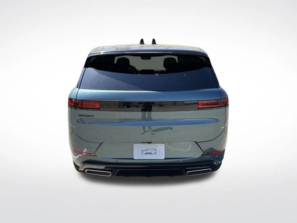 New 2026 Green Land Rover Dynamic SE image 7