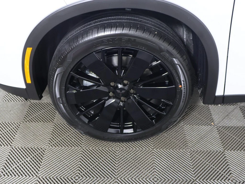 New 2027 White Mitsubishi LE image 18