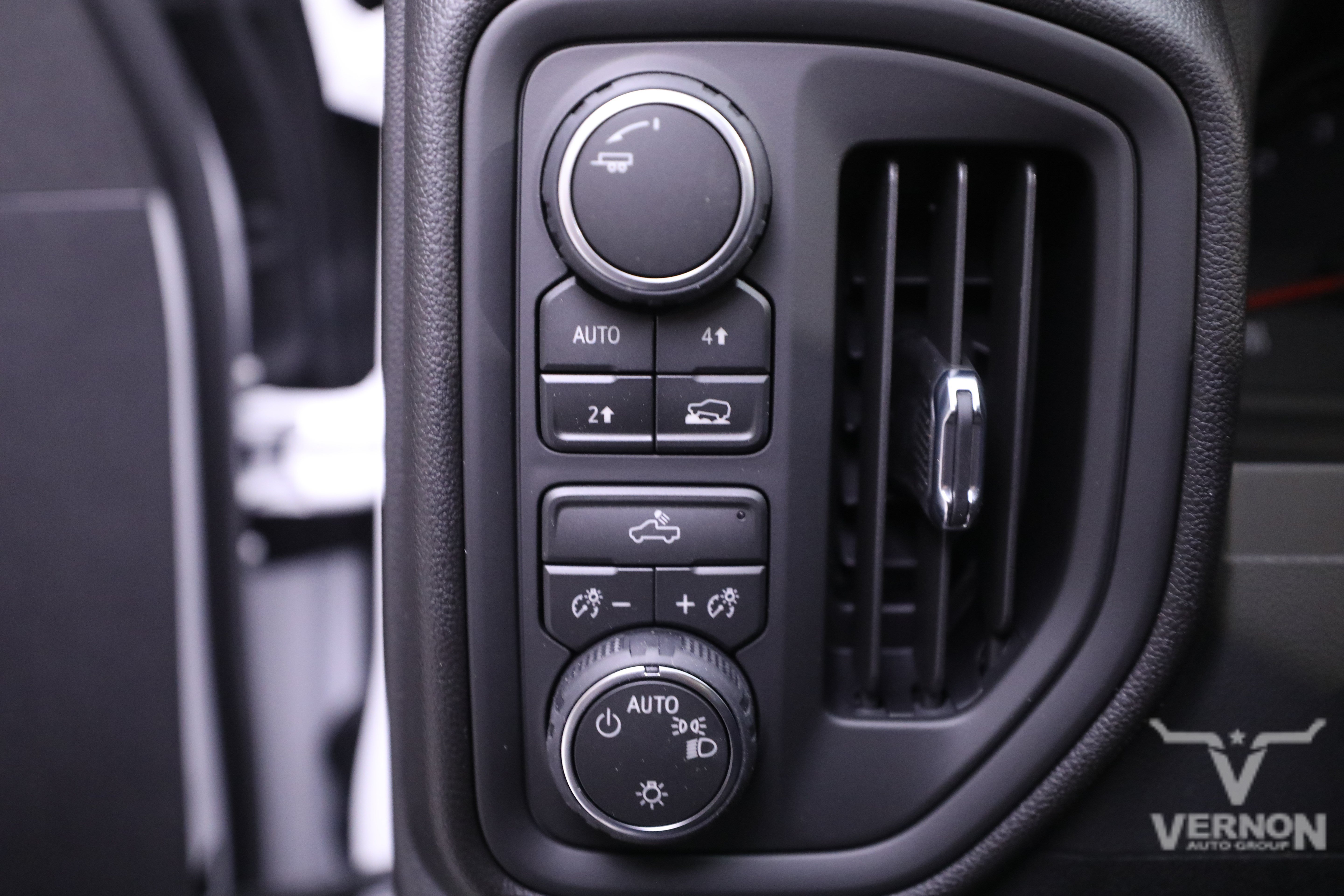 2026 Chevrolet Silverado 1500 Custom - Photo 16