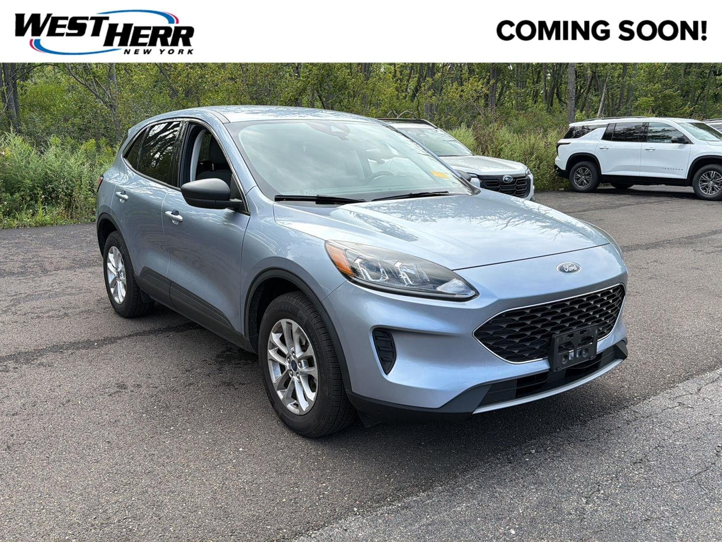 Used 2022 Iced Blue Silver Ford SE image 1