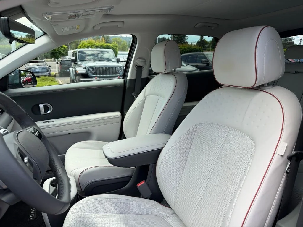Used 2024 Digital Teal Hyundai Limited image 15