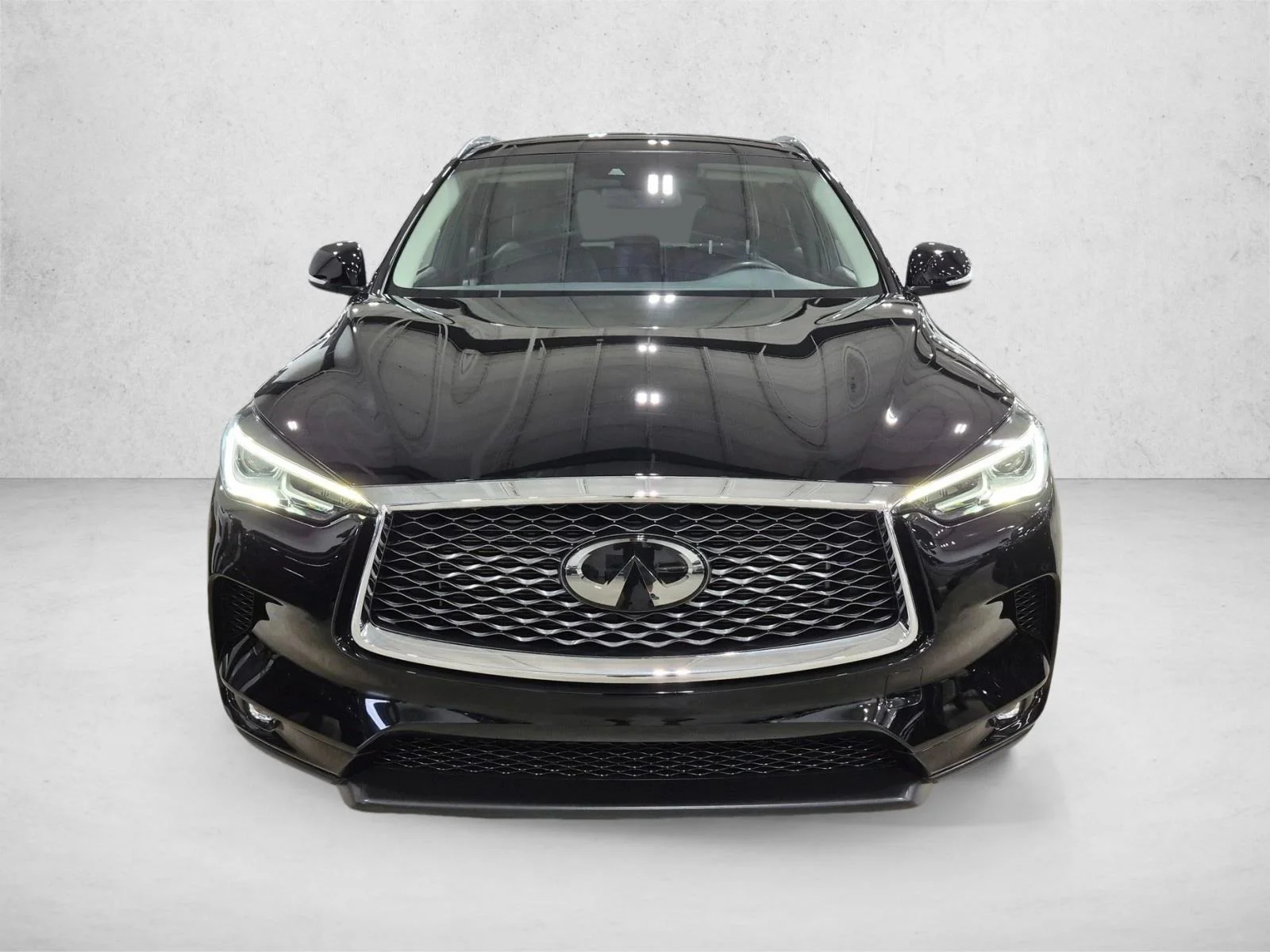 Used 2021 Black Obsidian INFINITI LUXE image 2