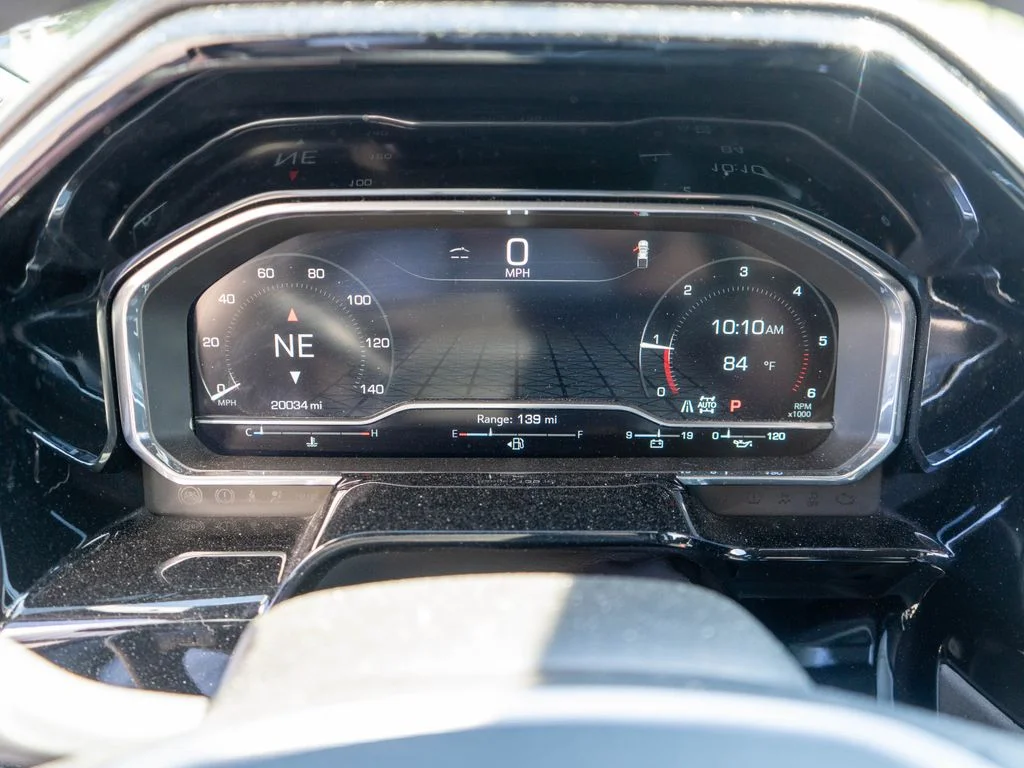 Used 2025 Black GMC Elevation image 19