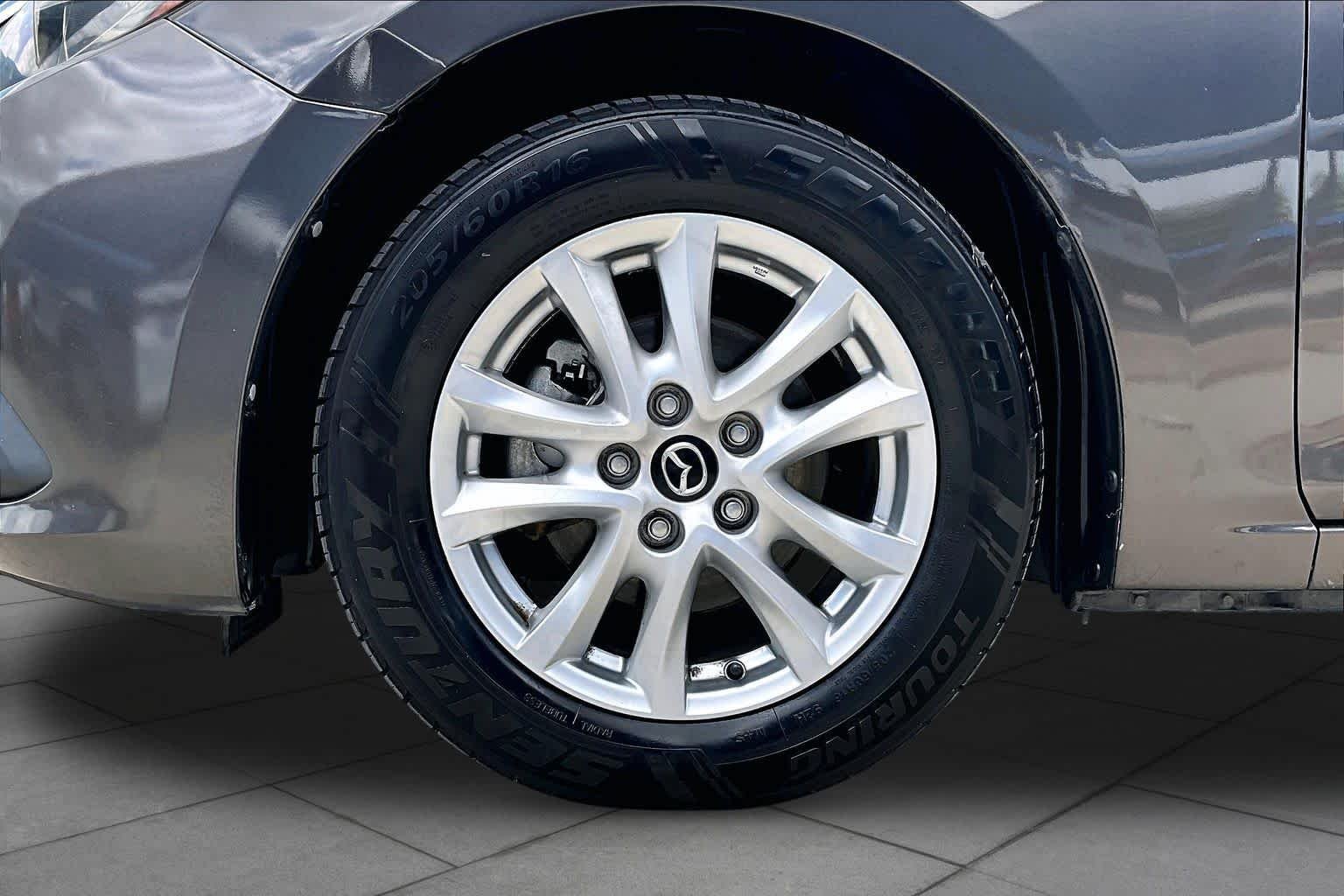 Used 2016 Titanium Flash Mica Mazda i Sport image 11