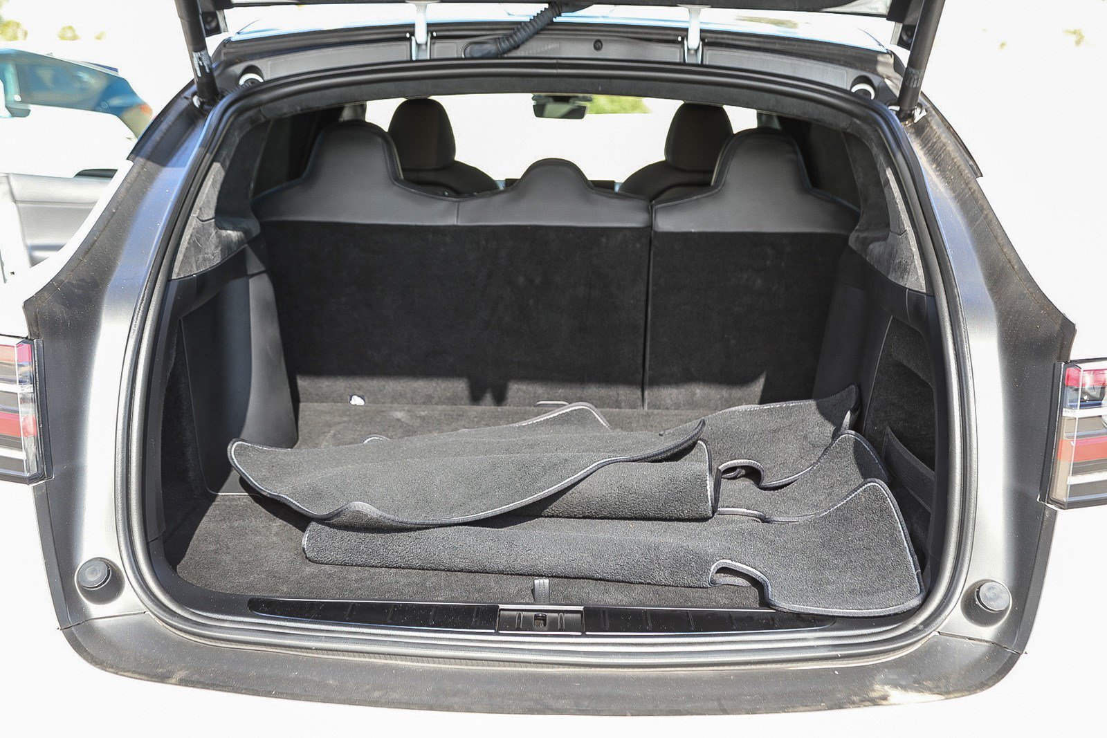 2023 Tesla Model X Long Range - Photo 23