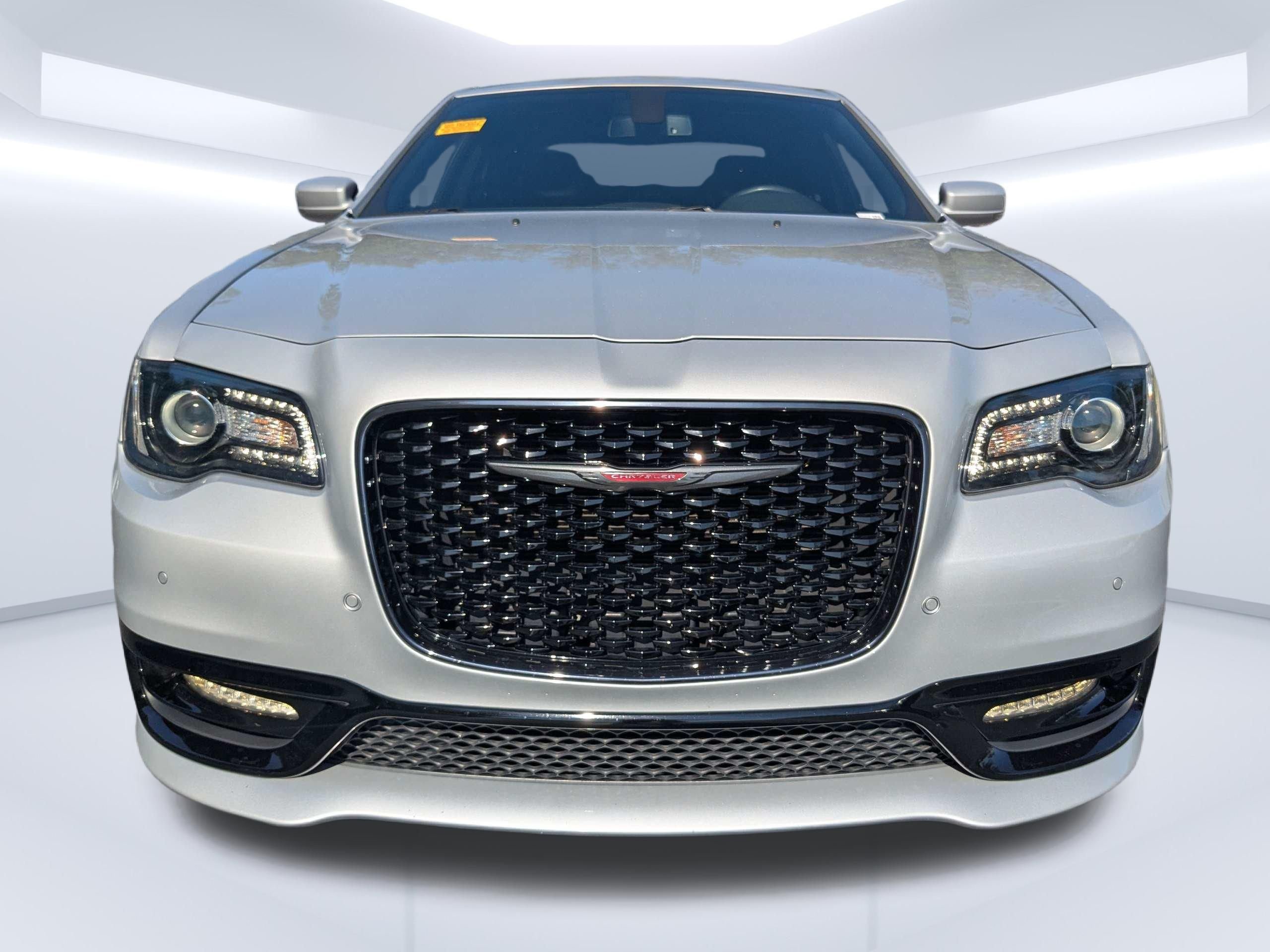 Used 2022 Silver Chrysler S image 10
