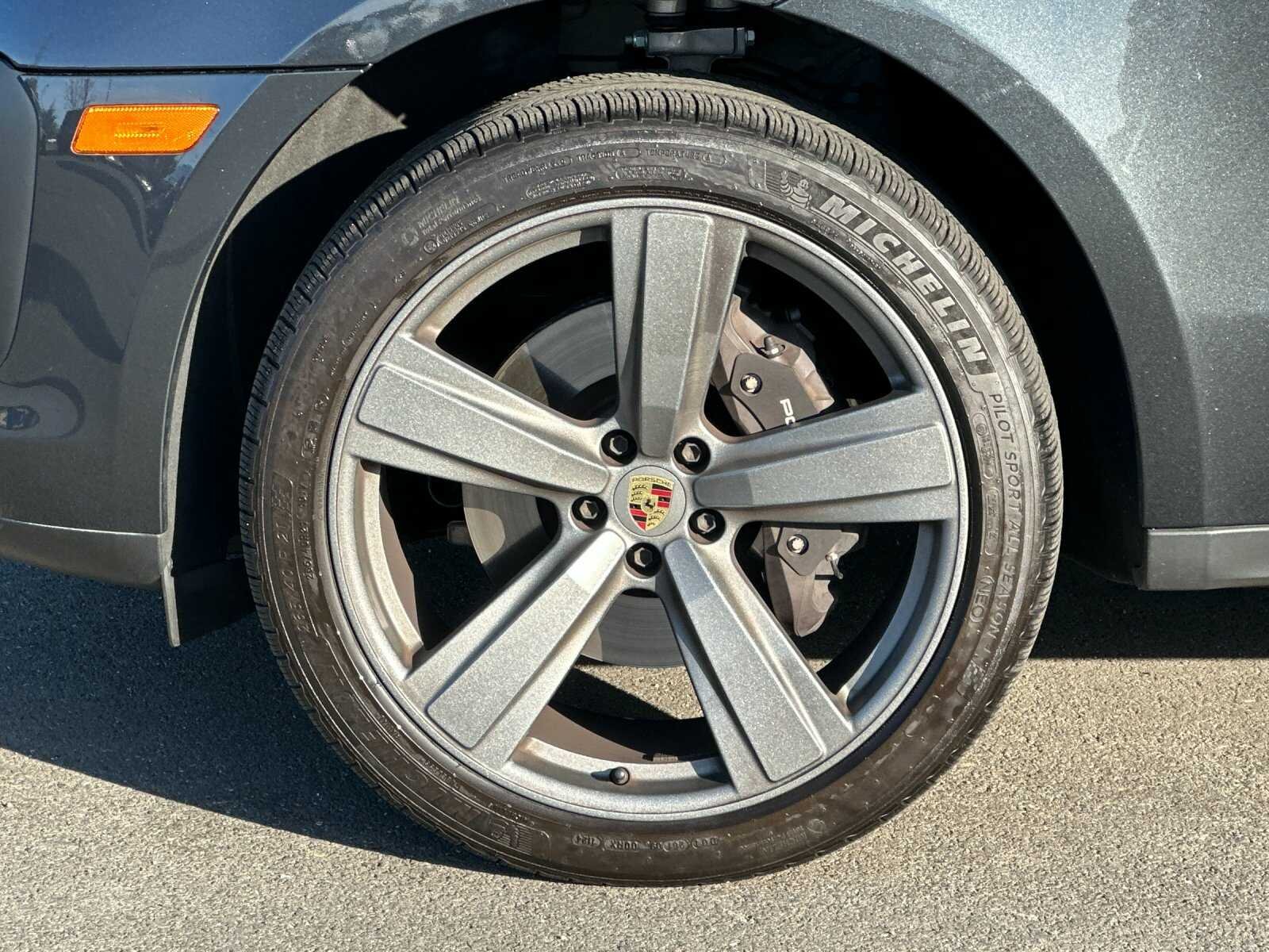 Used 2024 Volcano Grey Metallic Porsche 4D Sport Utility image 36