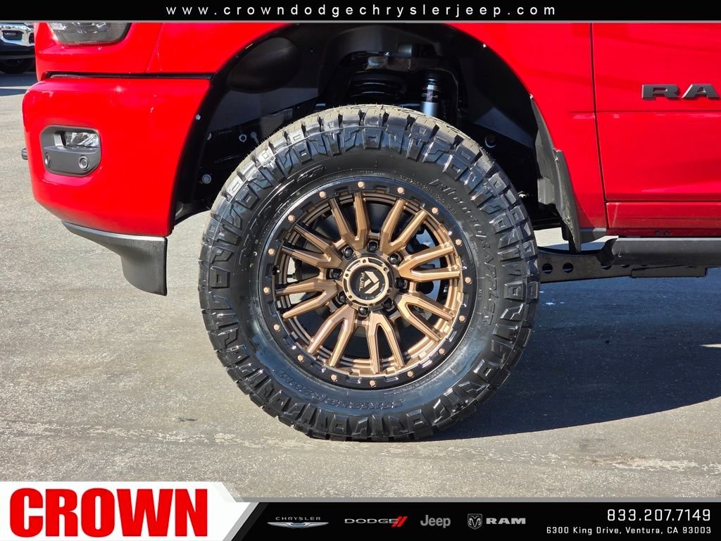 New 2026 Molten Red Pearl-Coat Exterior Paint RAM Laramie image 9