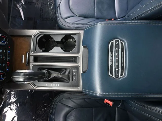 Used 2018 Blue Ford Limited image 34