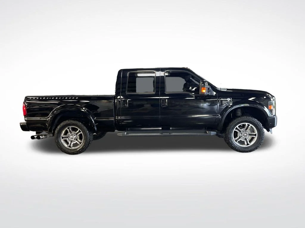 Used 2010  Ford XL image 7