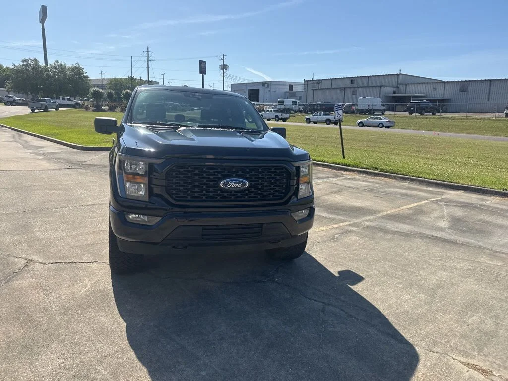 Used 2023 Agate Black Metallic Ford XL image 3