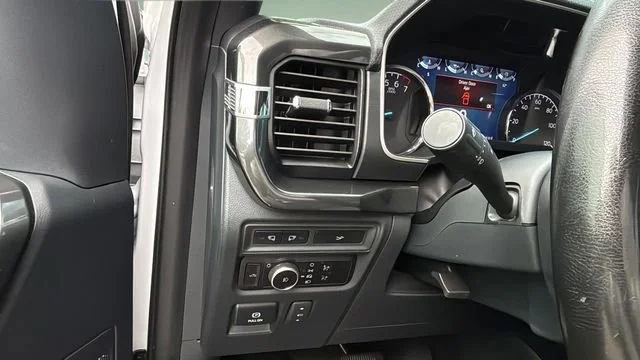 Used 2023 White Ford XLT image 24