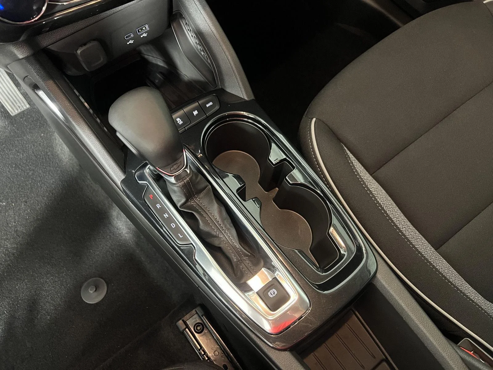 New 2026 Mosaic Black Metallic Chevrolet LT image 30