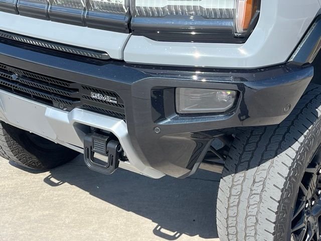 Used 2025 Gray GMC 2X image 5