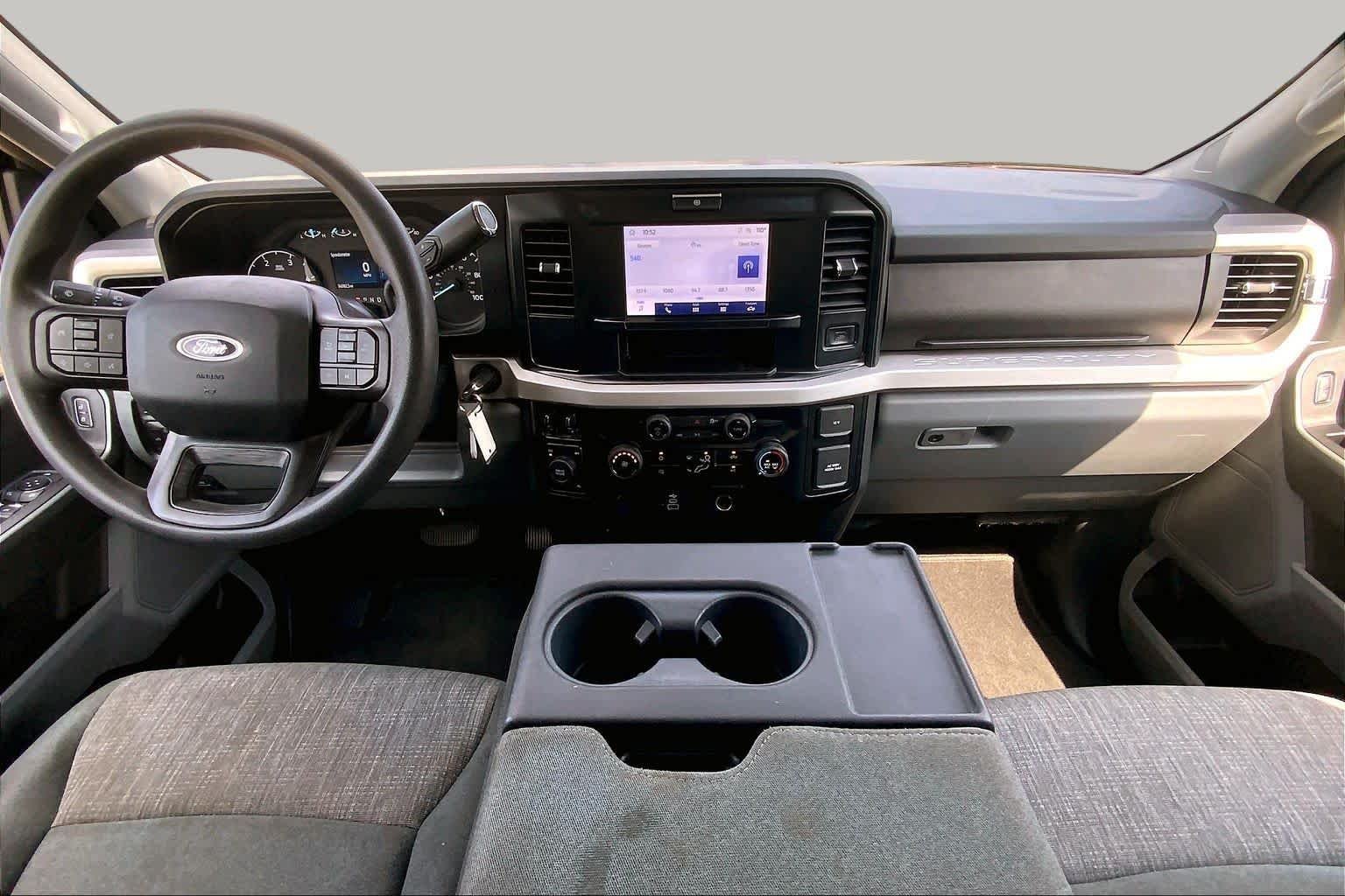 Used 2026 Oxford White Ford XLT image 15
