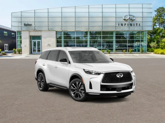 New 2027 RADIANT WHITE INFINITI LUXE image 4