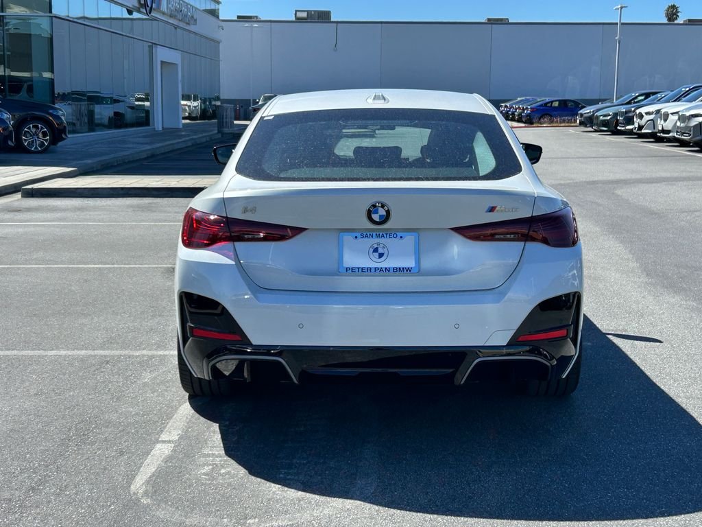 New 2026 White Metallic BMW M60 image 4