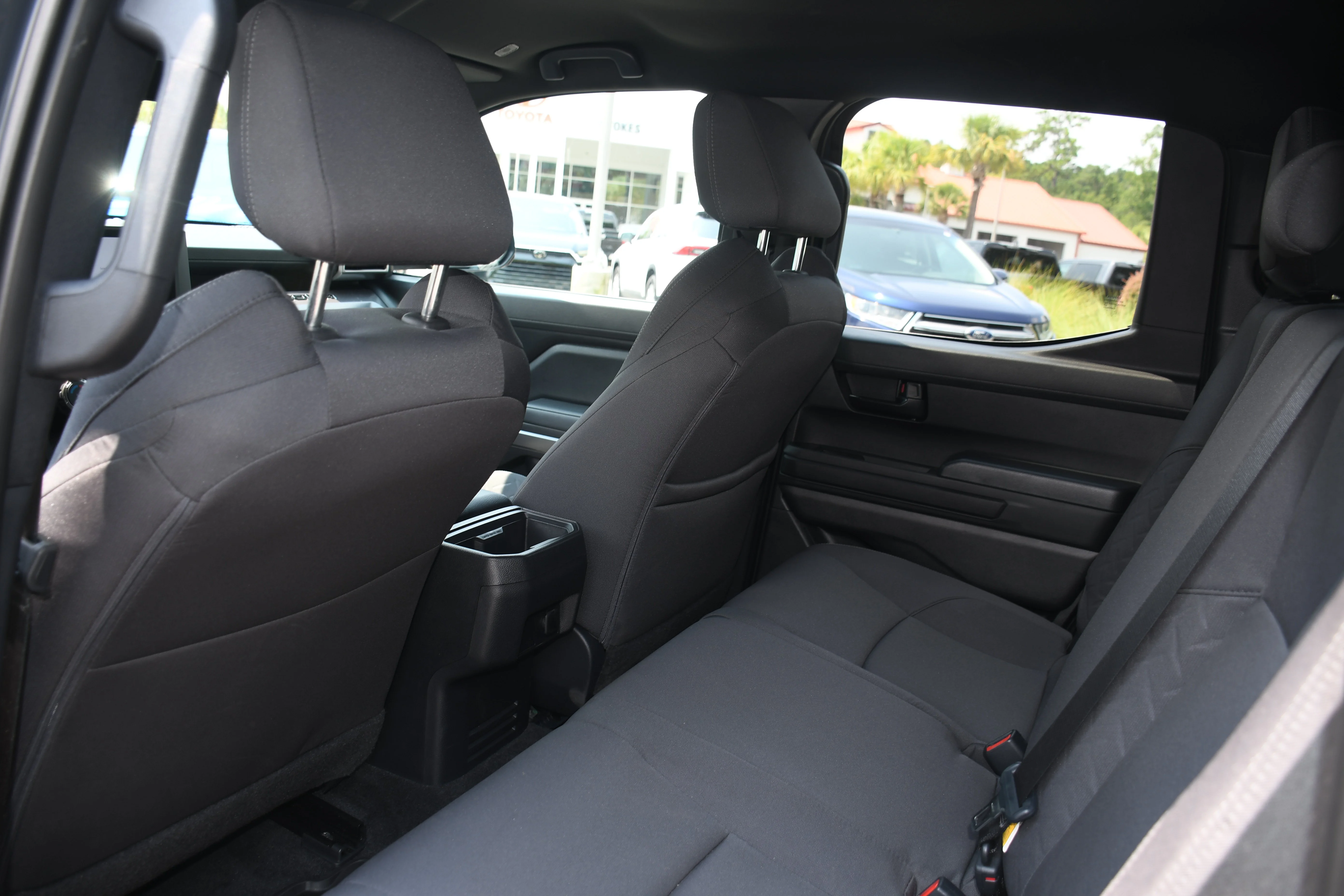 2025 Toyota Tacoma SR5 - Photo 14
