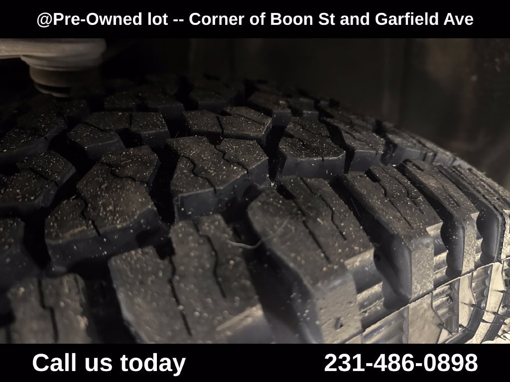 Used 2024 Gray Ford Black Diamond image 12