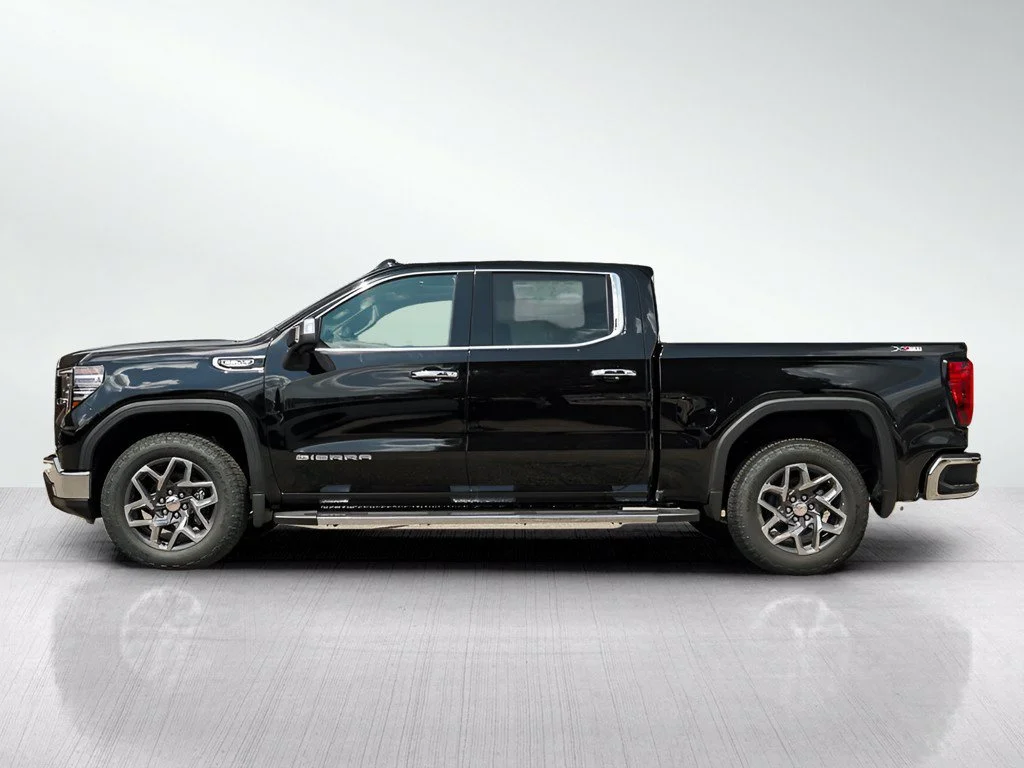 2026 GMC Sierra 1500 SLT - Photo 3