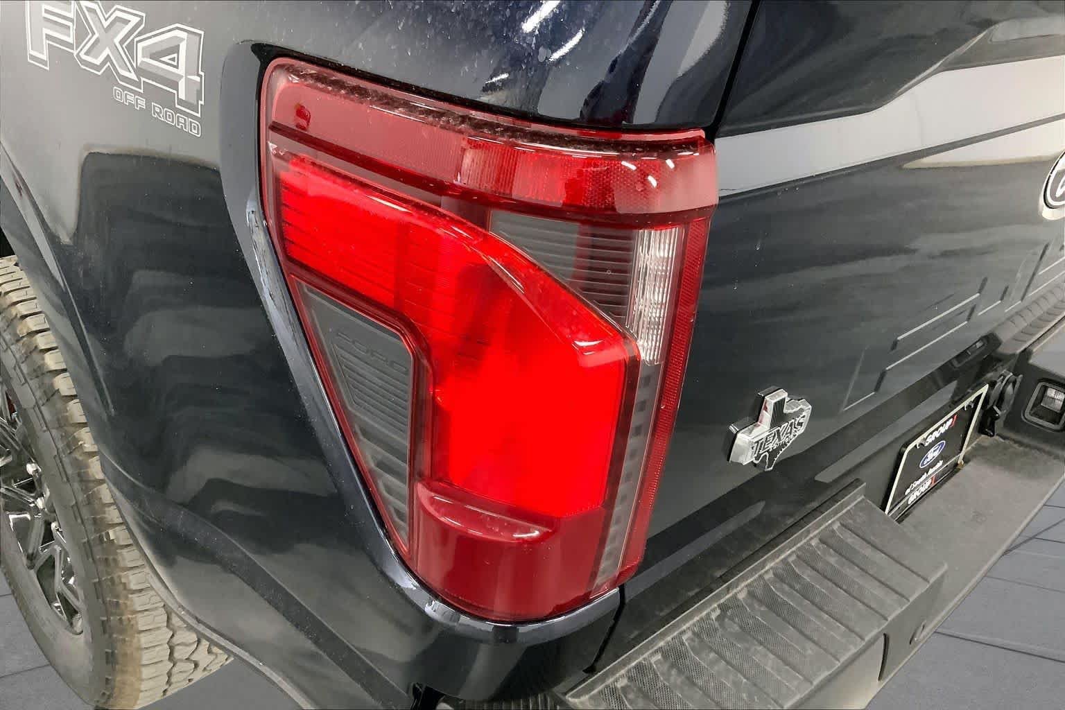 New 2026 Antimatter Blue Metallic Ford XLT image 14