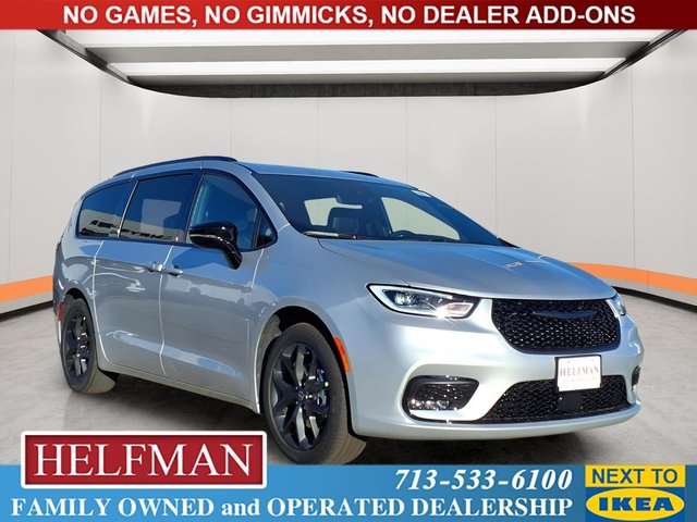 New 2026 Chrysler Pacifica Select