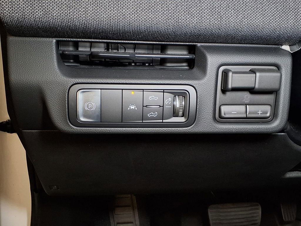 2026 GMC Sierra EV Elevation - Photo 17