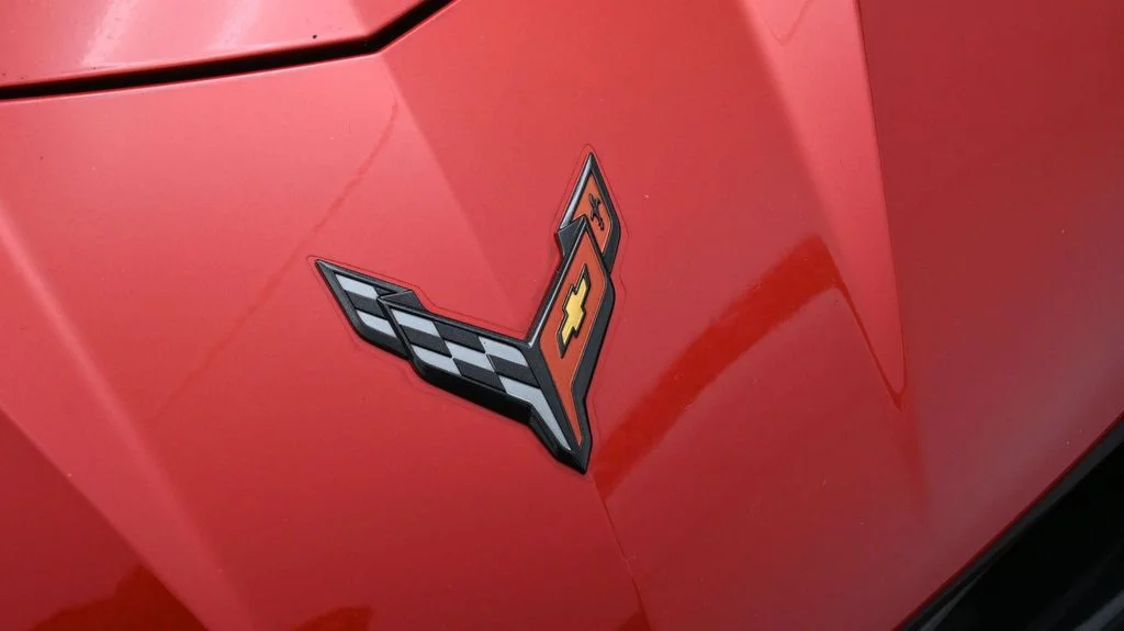 Used 2022 Red Chevrolet Stingray image 18