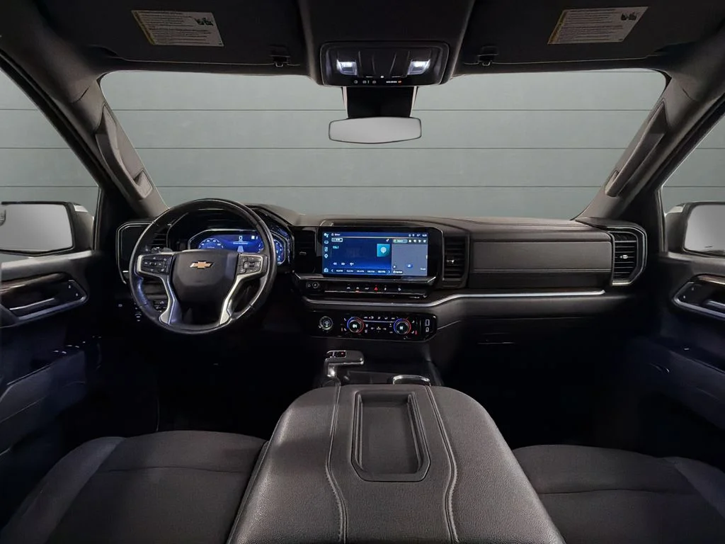 Used 2022 Gray Chevrolet LT image 12