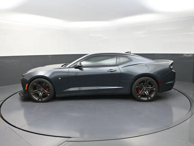 Used 2020 Gray Chevrolet SS image 4