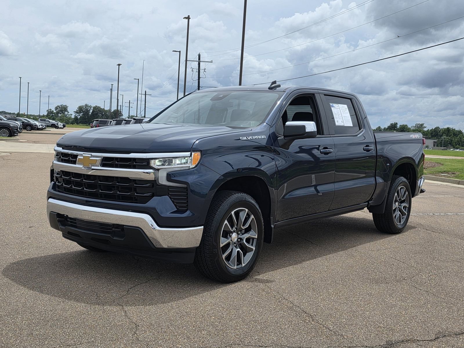 2023 Chevrolet Silverado 1500 LT 2FL 4X4 Crew Cab Short Box's photo