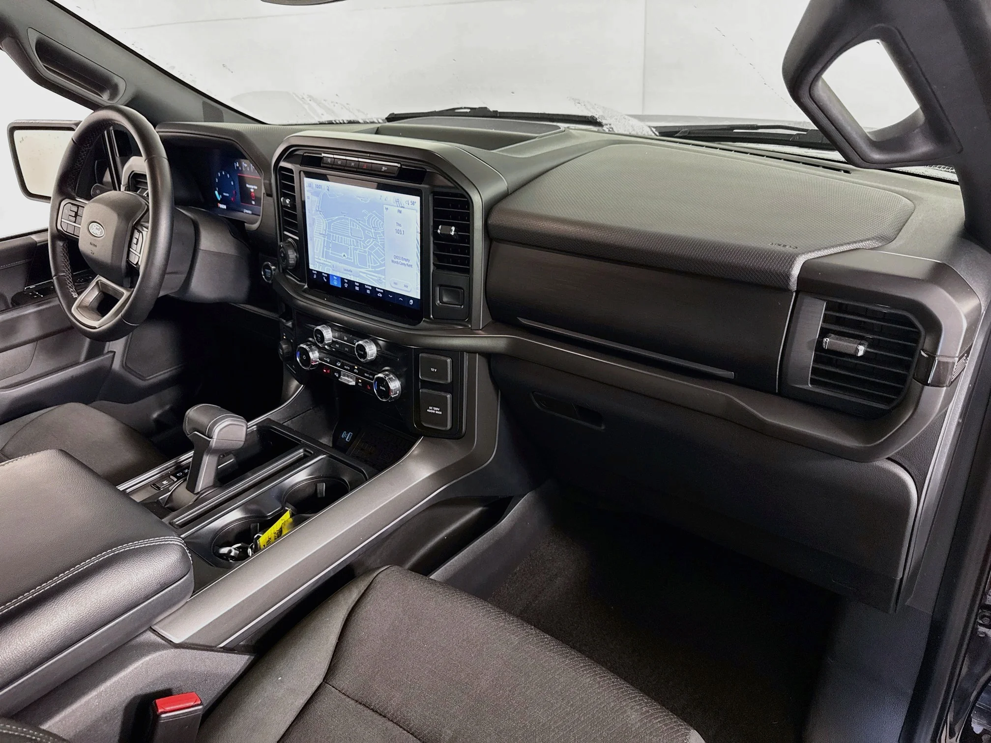 Used 2024 Antimatter Blue Metallic Ford XLT image 29
