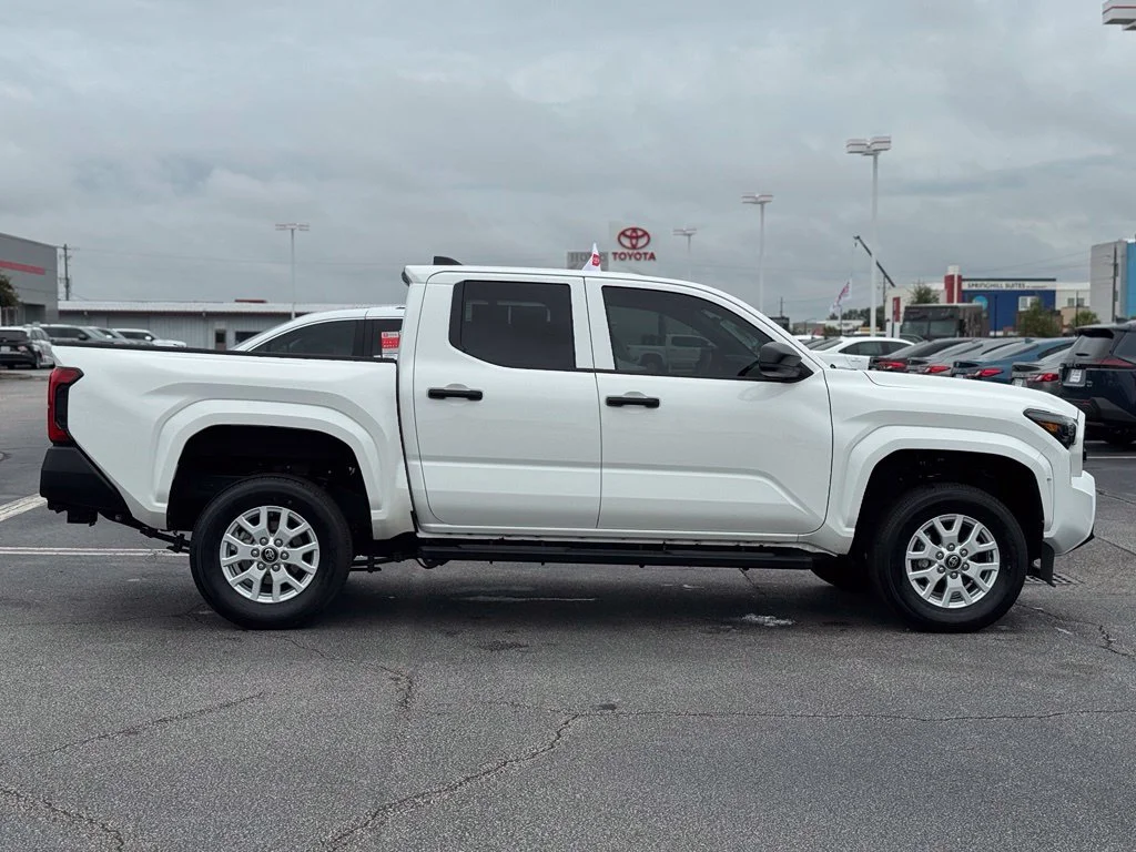 Used 2025 White Toyota SR image 7