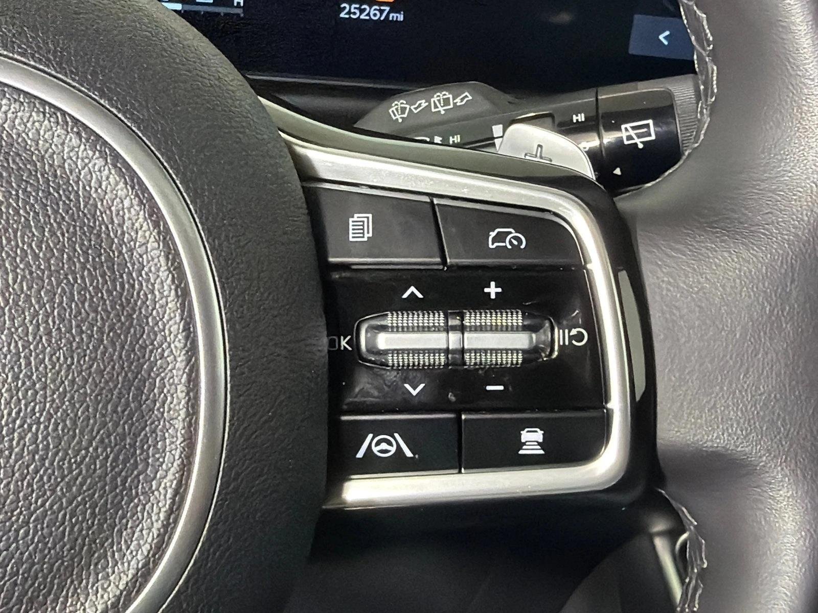 Used 2025 Aurora Black Pearl Kia SX image 26