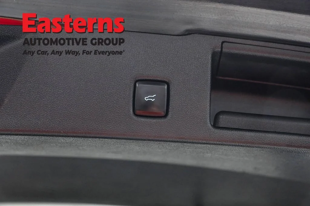 Used 2021 Black Ford SEL image 22