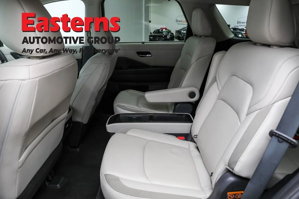 Used 2023 Gray Nissan SL image 20