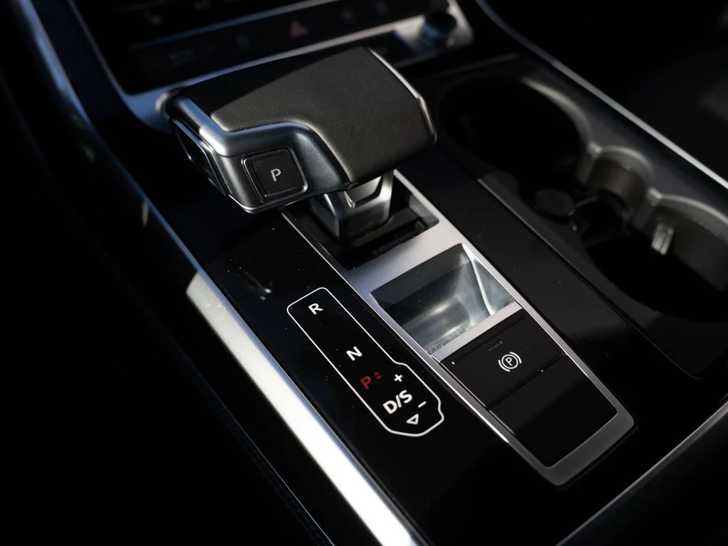 Used 2025 White Audi  image 28