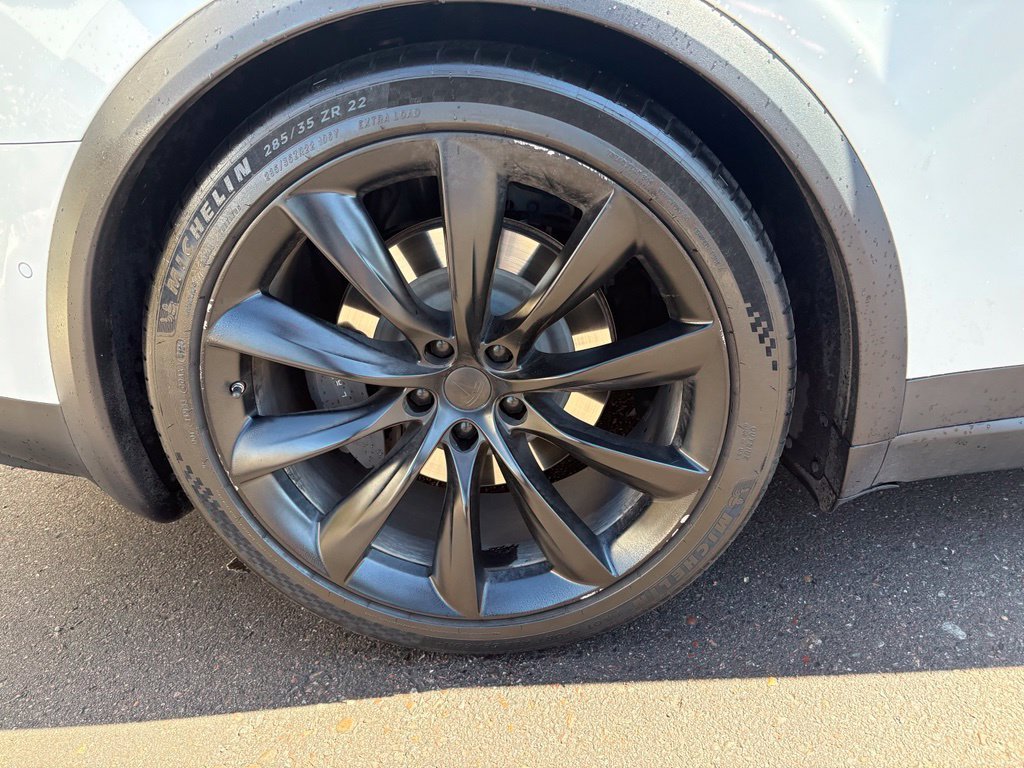 Used 2019 White Tesla Long Range image 5