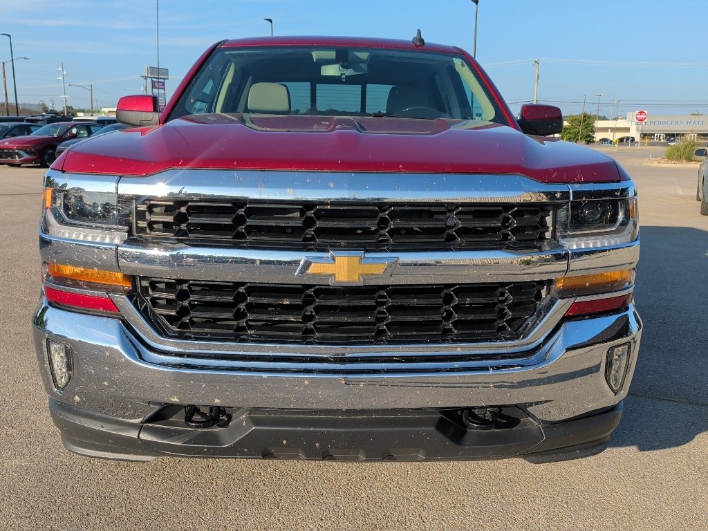 Used 2018 Cajun Red Tintcoat Chevrolet LT image 6