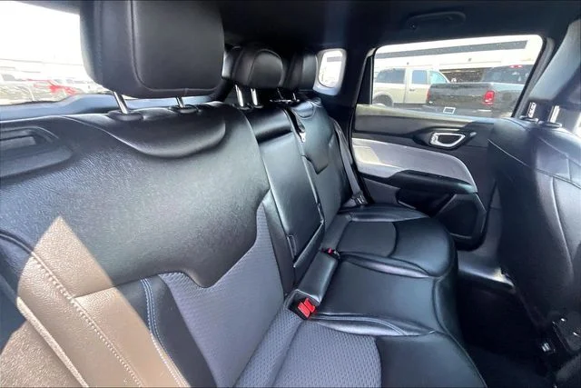 Certified Used 2025 White Jeep Latitude image 29