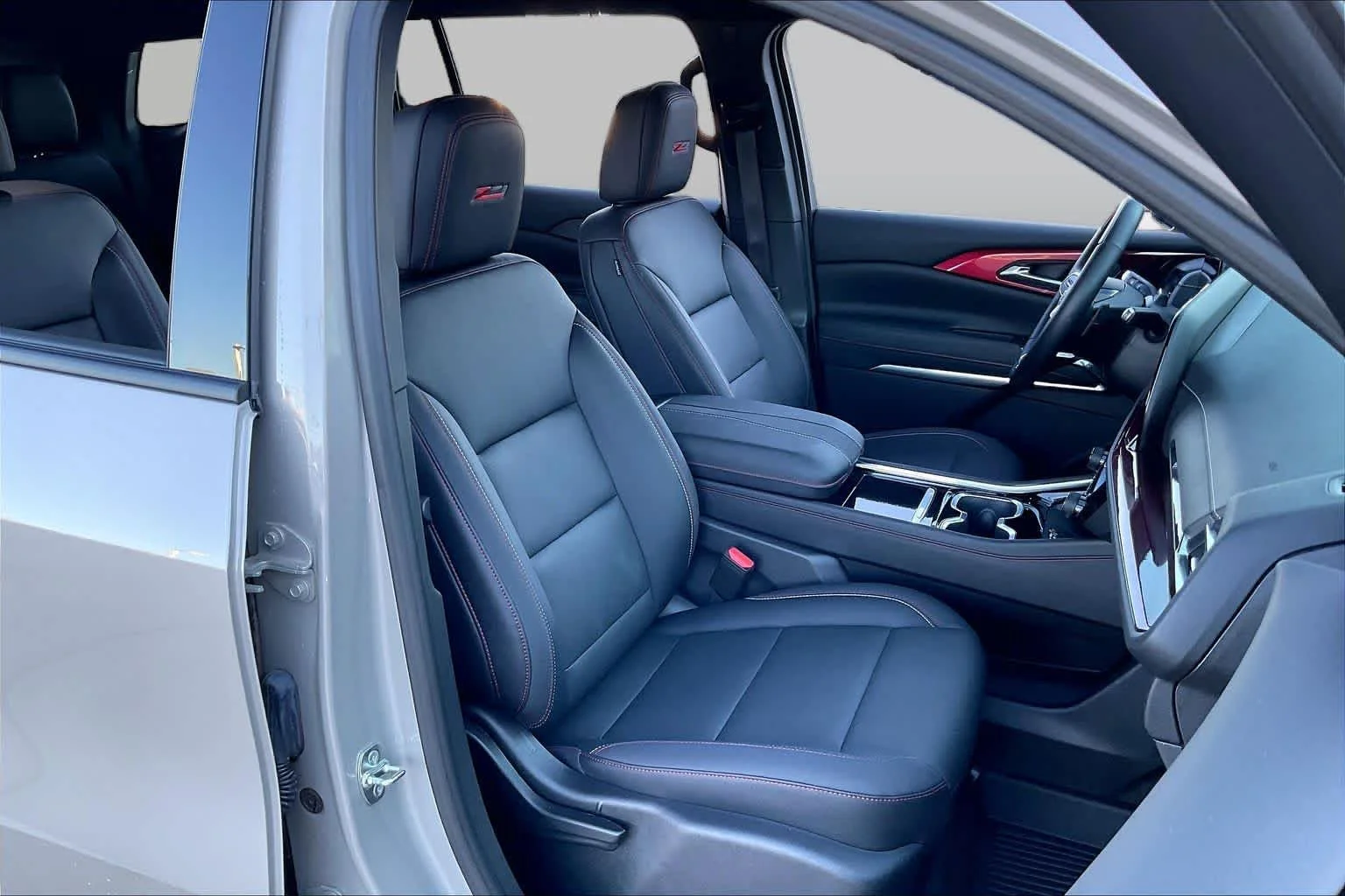 Used 2026 Sandstone Gray Chevrolet AWD Z71 image 9