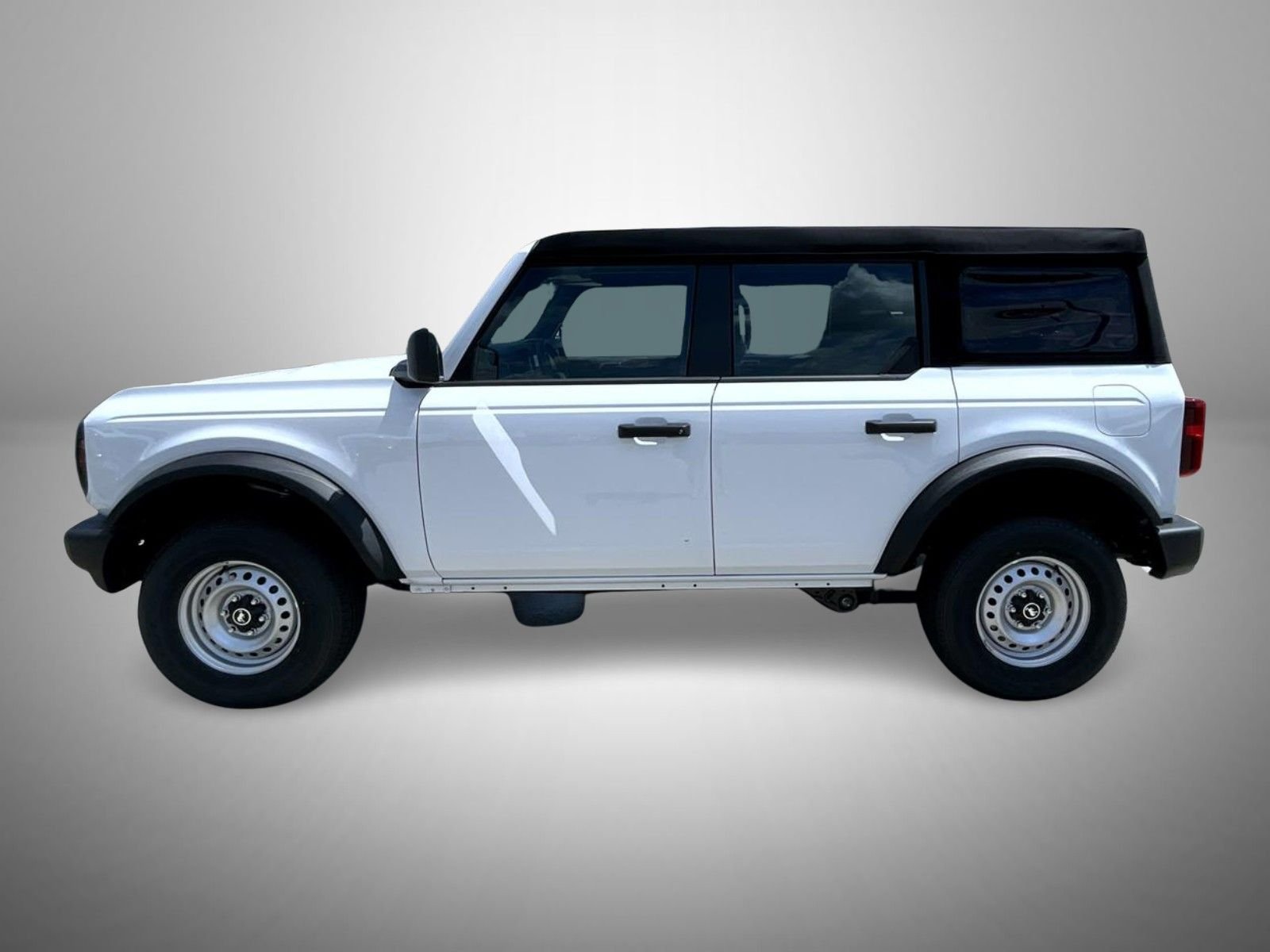 2025 Ford Bronco 4-Door Base - Photo 8