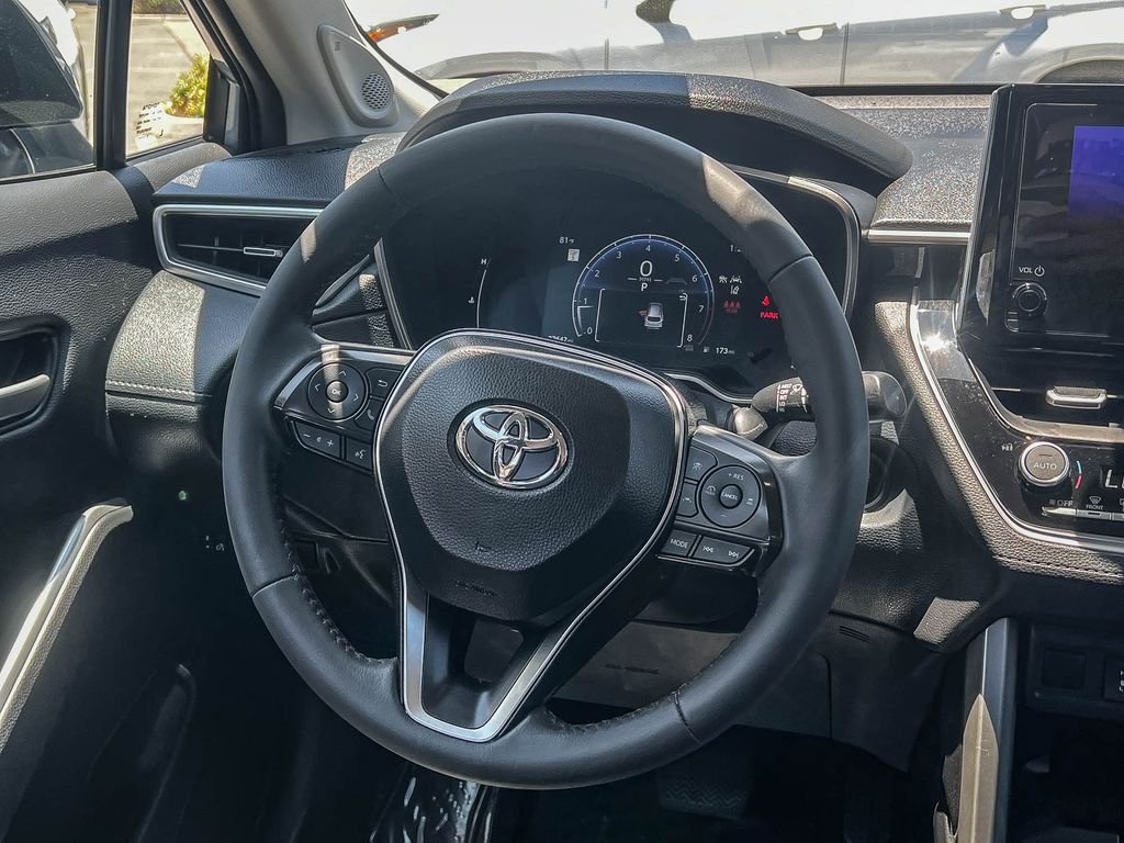 Used 2024  Toyota XLE image 14