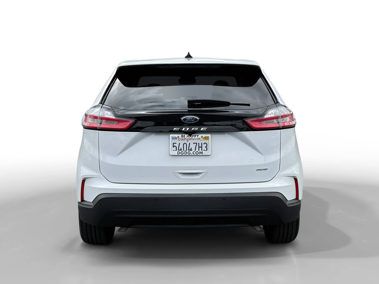 Used 2021 Oxford White Ford SE image 4