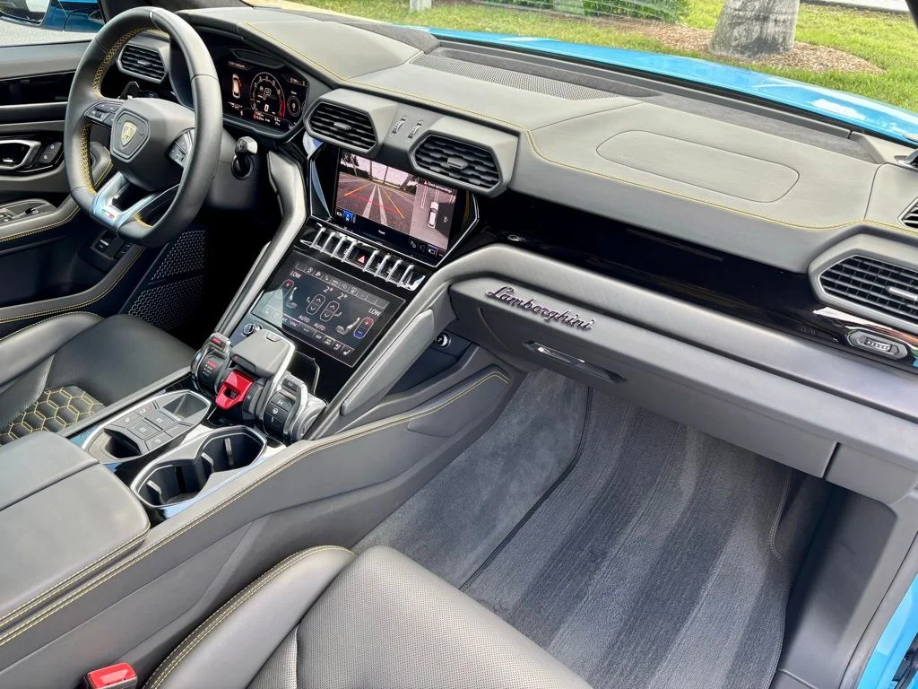 2024 Lamborghini Urus S - Photo 25