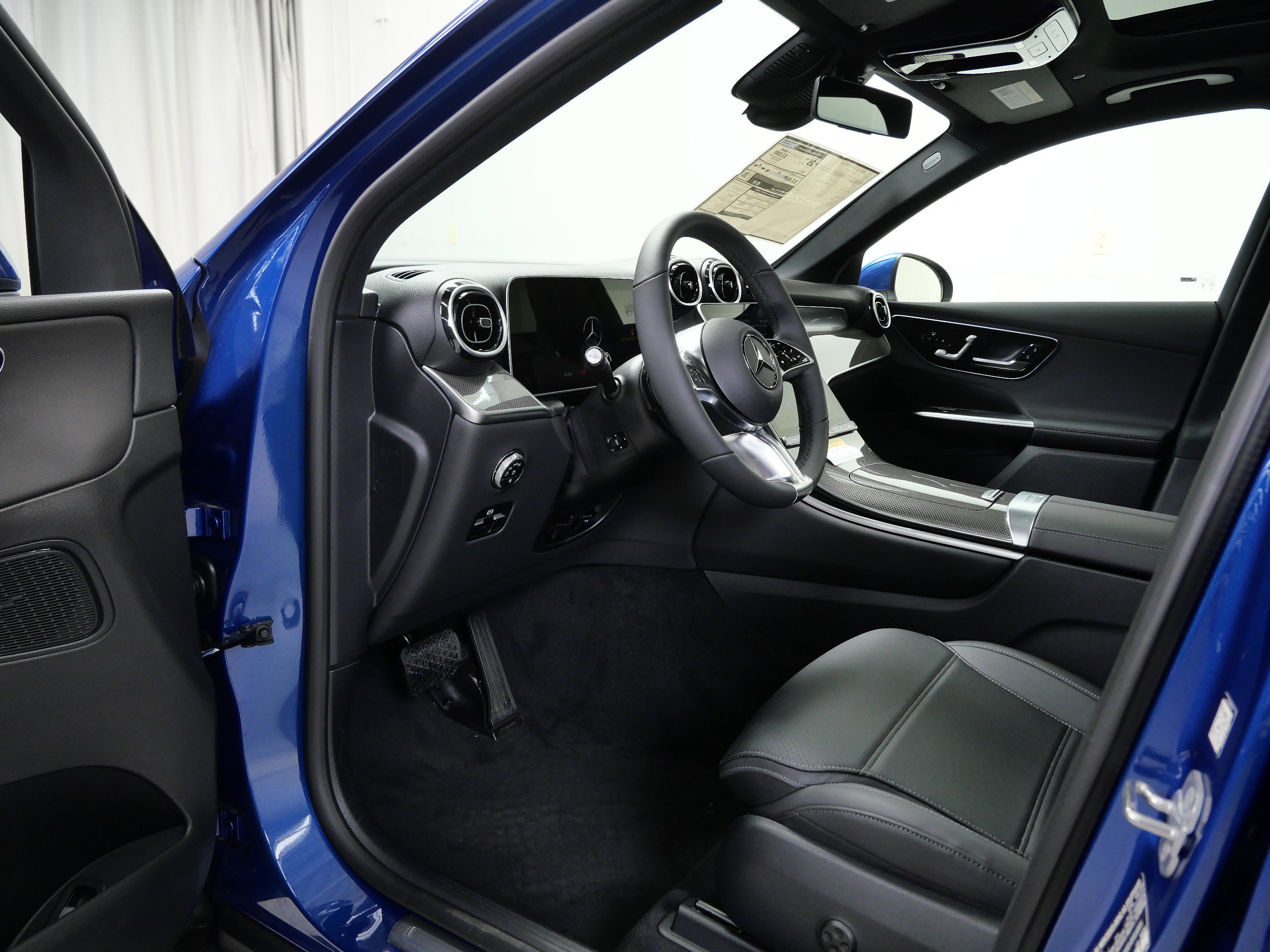 New 2026 Starling Blue Metallic Mercedes-Benz GLC 300 image 7