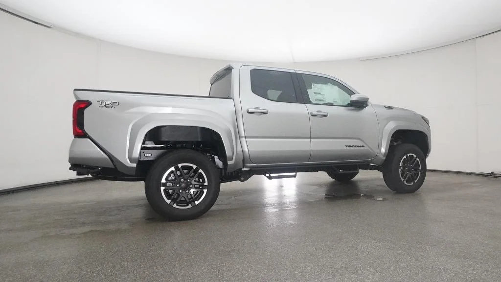 2025 Toyota Tacoma TRD Sport - Photo 17