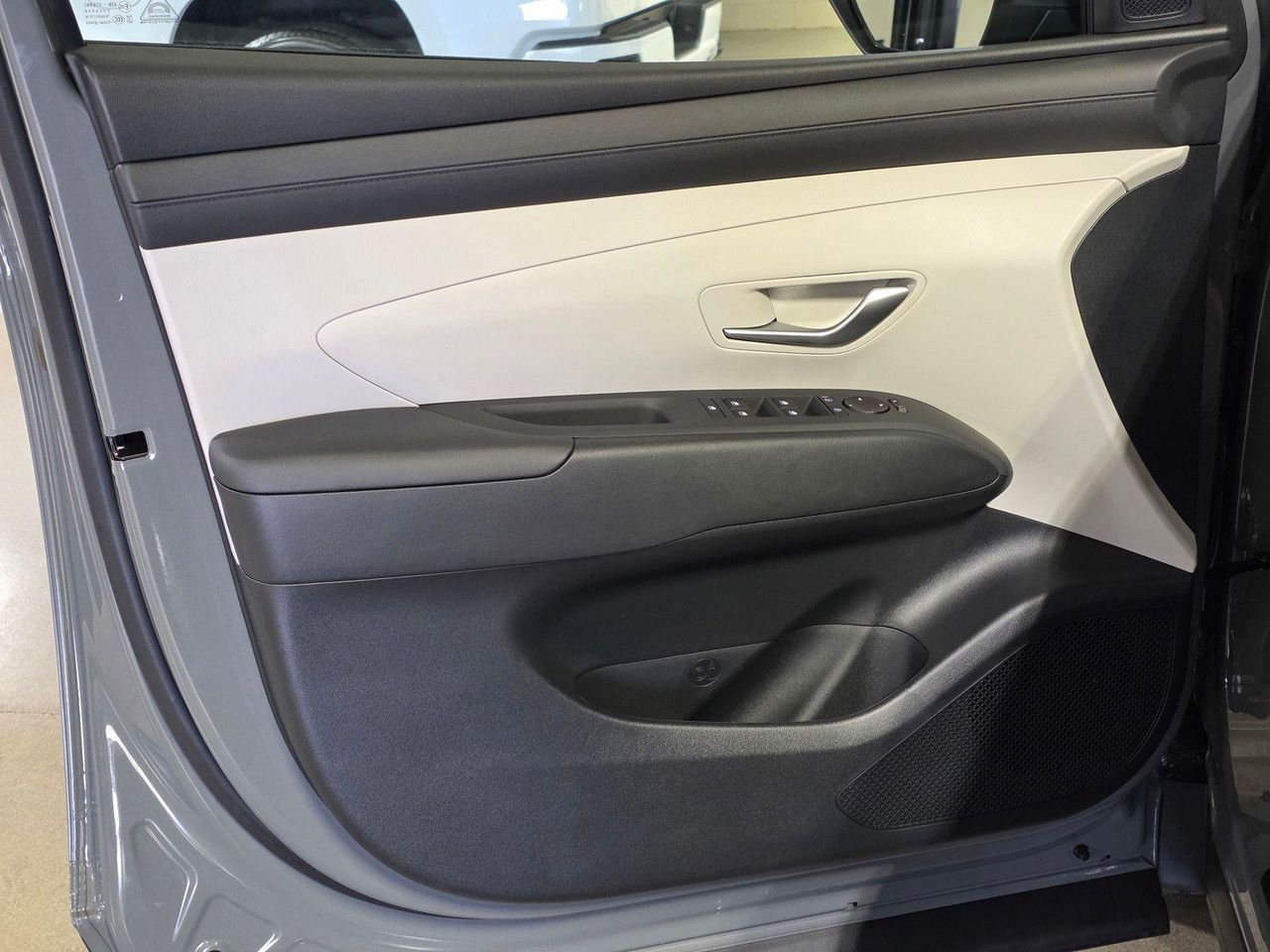 New 2026 Hampton Gray Hyundai SEL Plus FWD image 20