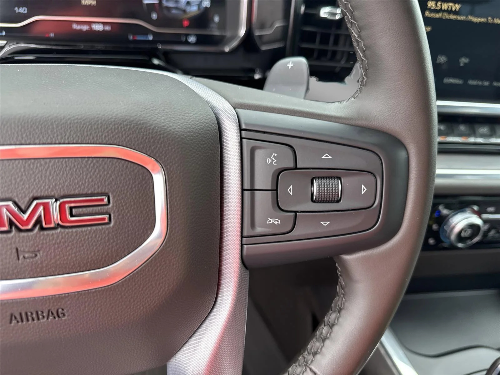 Used 2024 Titanium Rush Metallic GMC SLT image 23